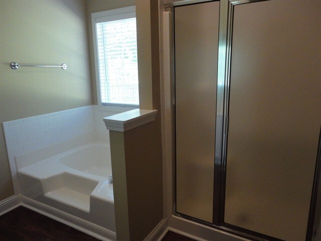 Building Photo - 2710 Meadow Gate Way