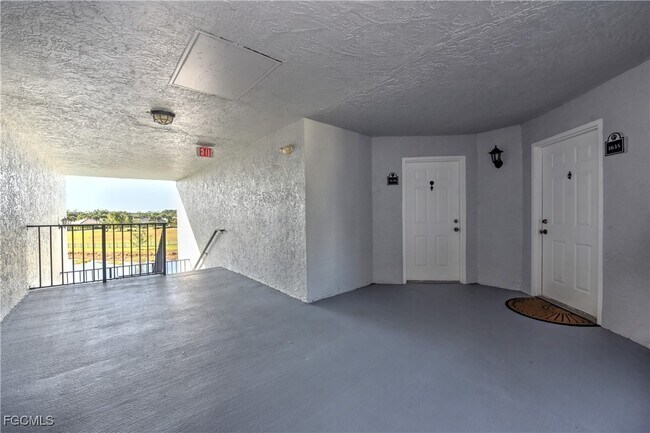 Building Photo - 13615 Eagle Ridge Dr