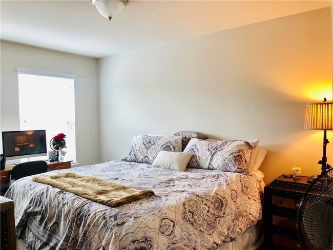 Building Photo - 2304 S Lakeline Blvd