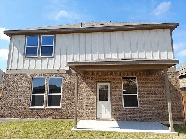 Building Photo - 171 Purple Heart Dr