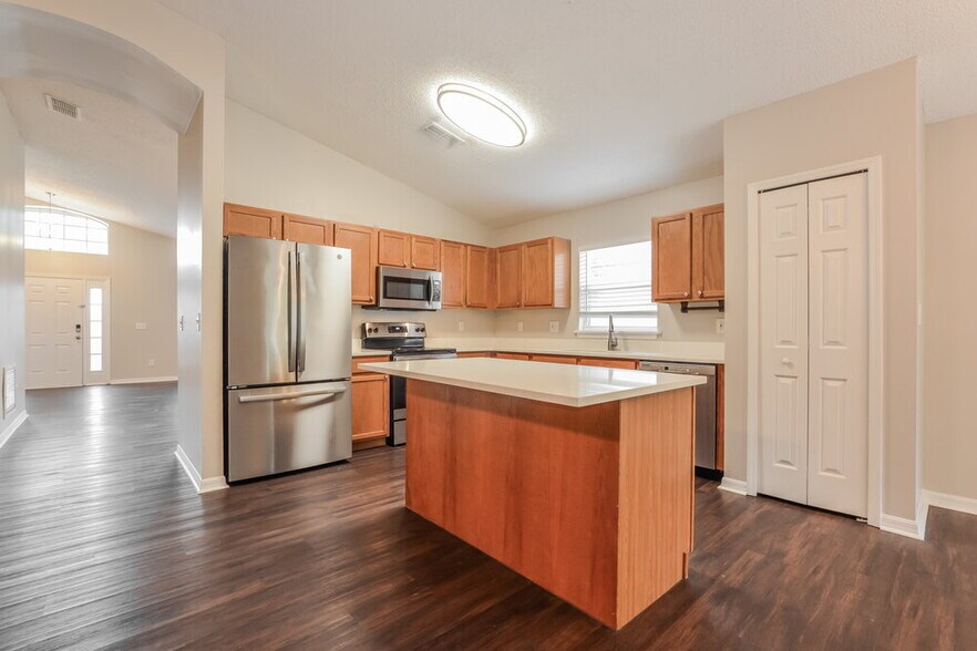 Building Photo - 287 Brightview Dr