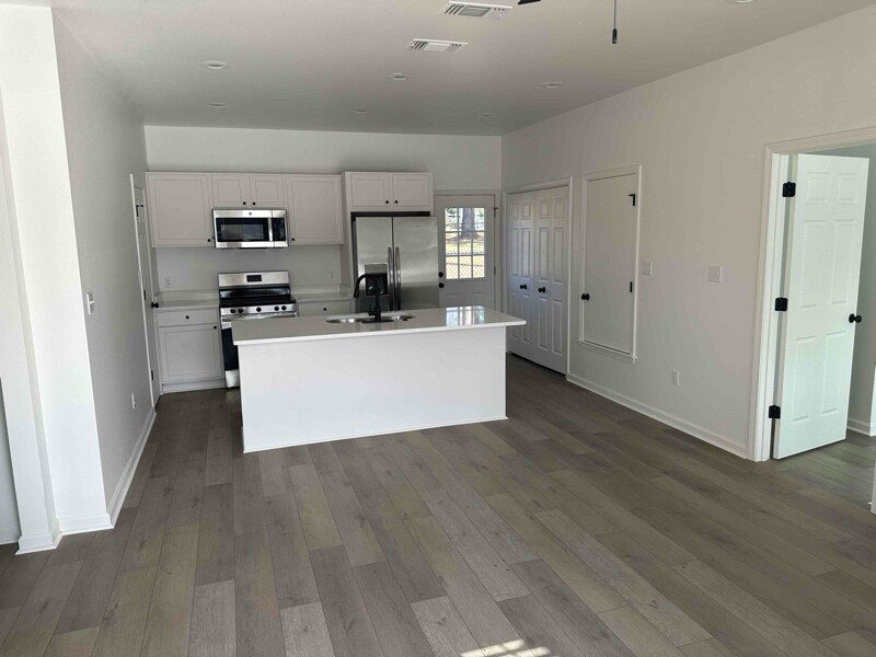 Building Photo - 528 Bowser Rd