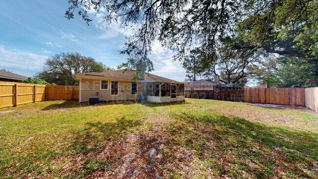 Building Photo - 1012 Dorwinion Dr