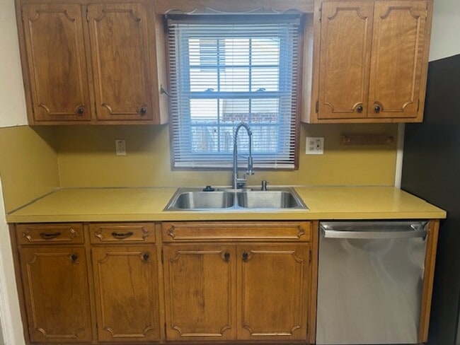 Building Photo - Northgate Dr Home