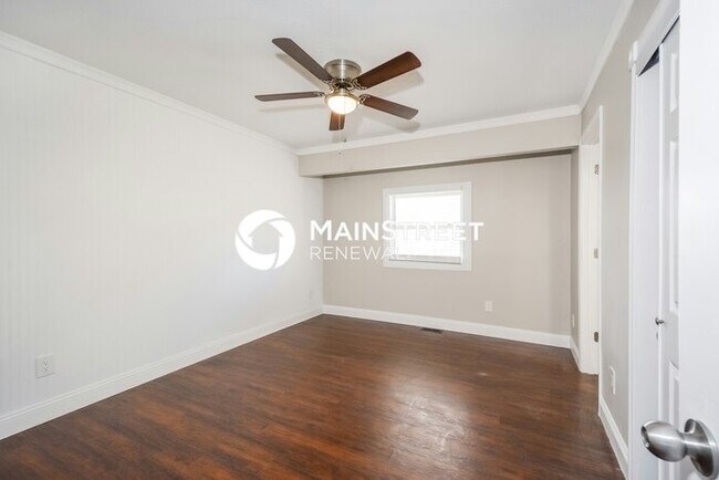 Building Photo - 3 Bedroom Pet-Friendly Home in ST CHARLES, MO with Main Street Renewal
