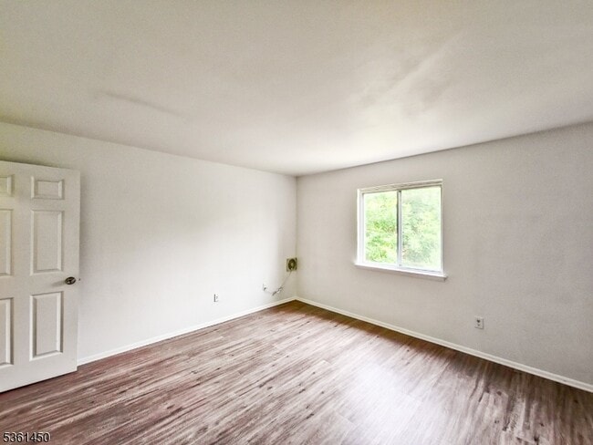 Building Photo - 20 Delar Pkwy