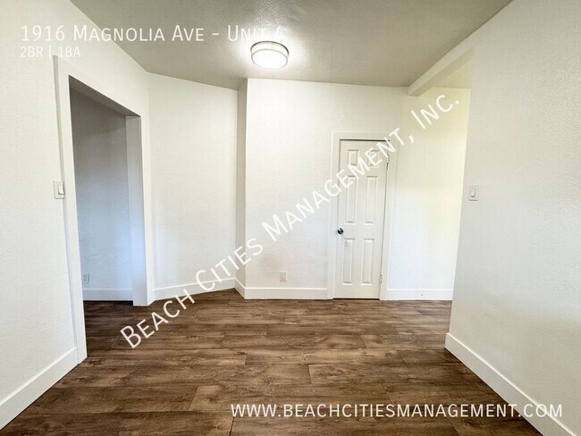 Building Photo - 1916 Magnolia Ave