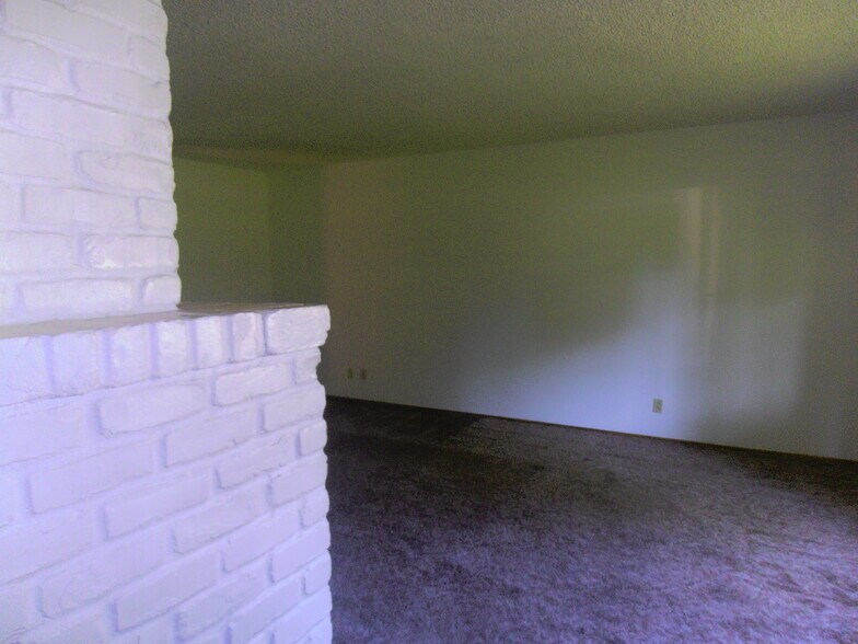Building Photo - 8146 Monte Park Ave