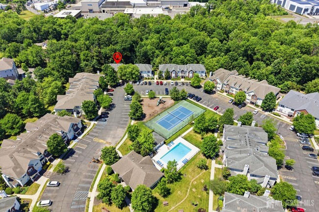 Building Photo - 141 Forest Dr