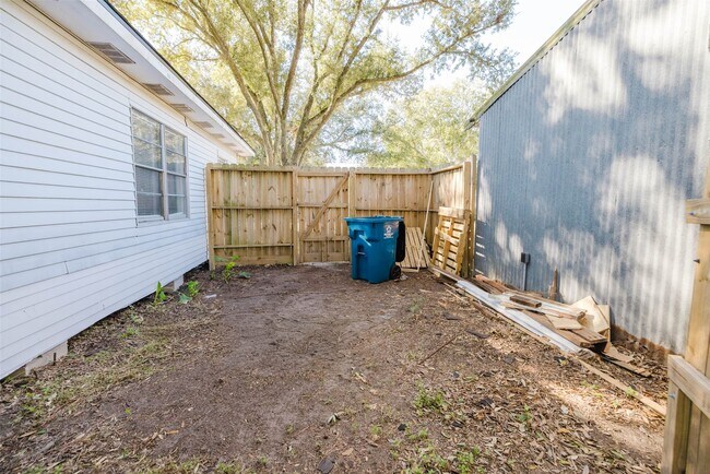 Building Photo - 2518 Daugherty St