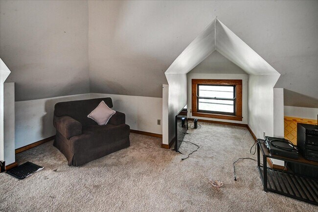 Building Photo - 416 Castle Pl