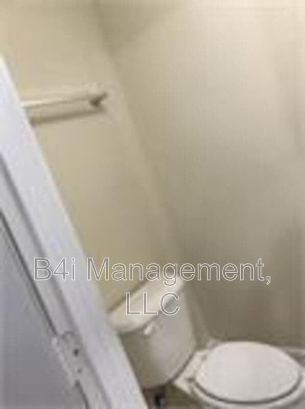 Building Photo - 1007 E Mcintosh Rd