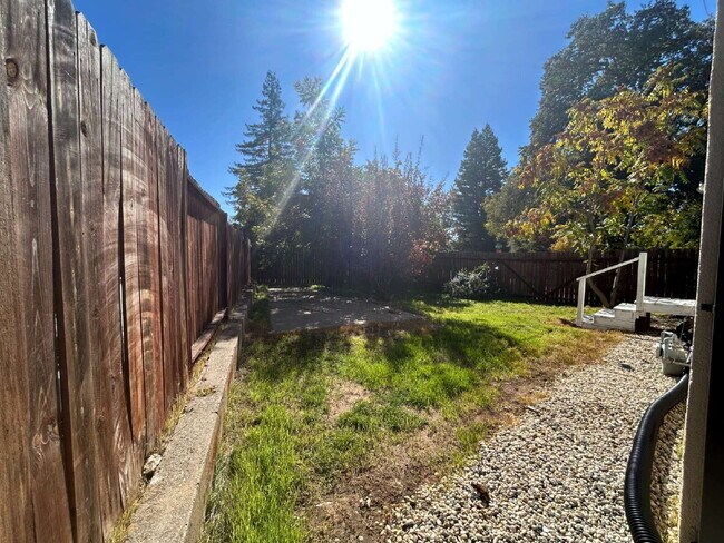 Building Photo - Newly Remodeled 4 Bed 2 Bath in Citrus Hei...