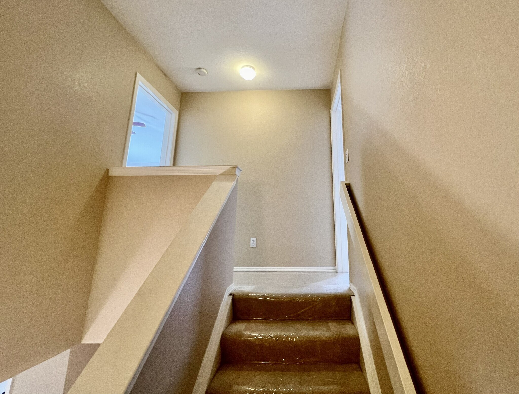 Building Photo - 6502 Silver Mesa Dr