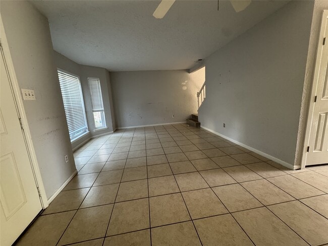 Building Photo - 3842 Willow Springs Ln