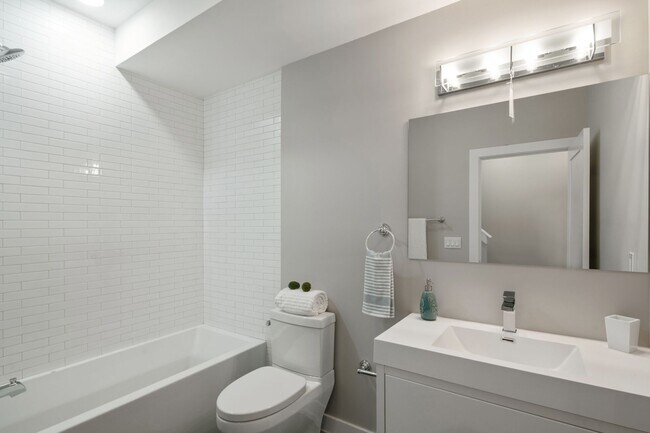 Building Photo - Brand New Luxury Apartment Brewerytown