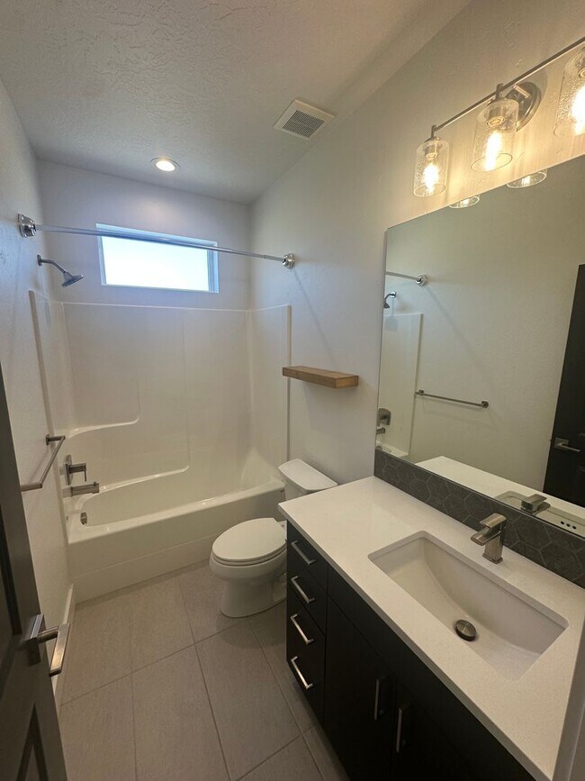 Building Photo - Riverstone: 3 Bedroom 3 Bath, Patio Home, ...