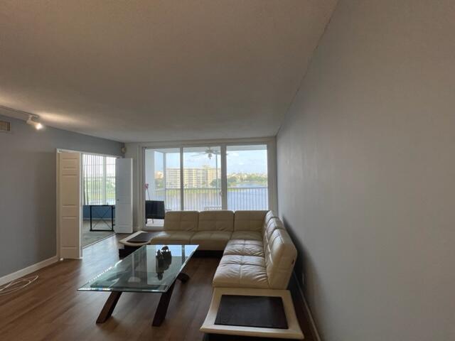 Building Photo - 3091 N Course Dr