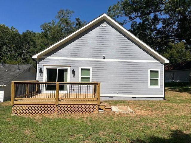 Building Photo - 222 Taylor Cir