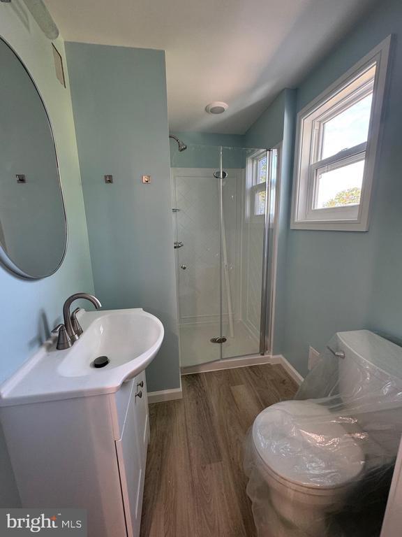 Building Photo - 109 E PARK Ave