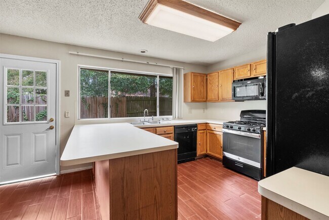 Building Photo - 9230 Wandsworth Dr