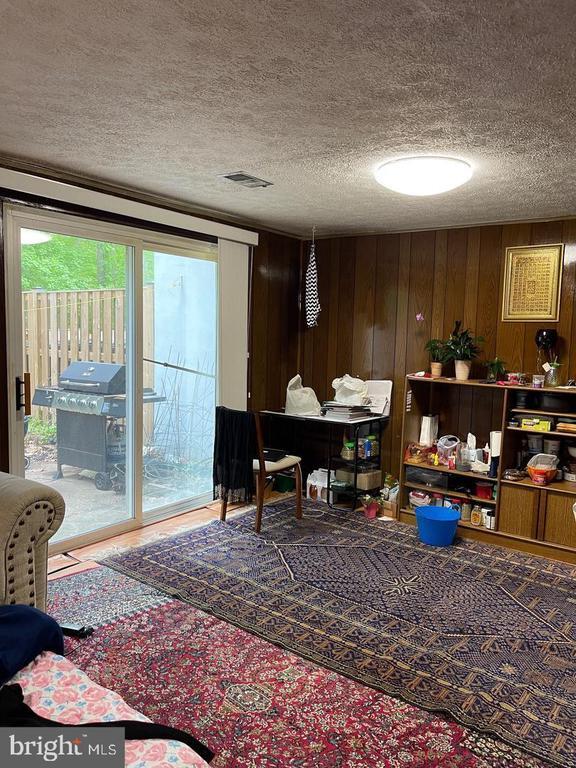 Building Photo - 7746 Brandeis Way