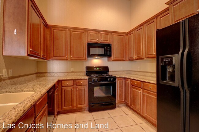 Building Photo - 2 br, 2 bath House - 1293 Mission Nuevo Un...