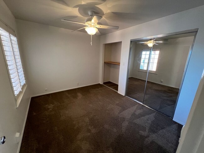 Building Photo - Charming Keys Harbor Condo 2+1.5