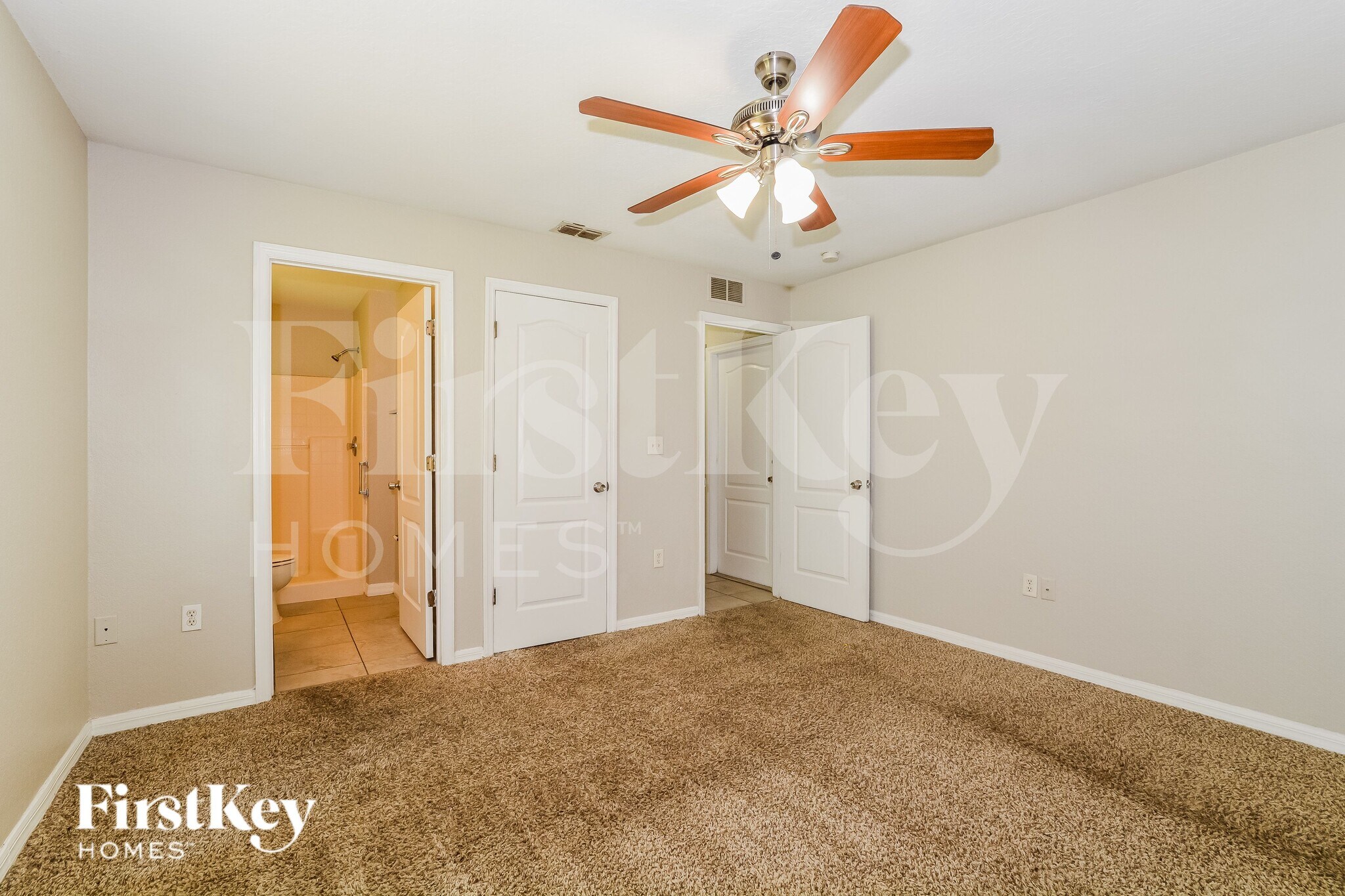 Building Photo - 2657 Bentley Dr
