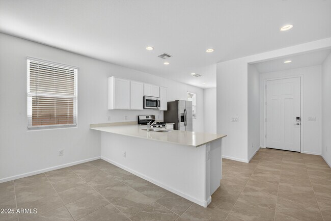 Building Photo - 2994 E Barrel Race Rd