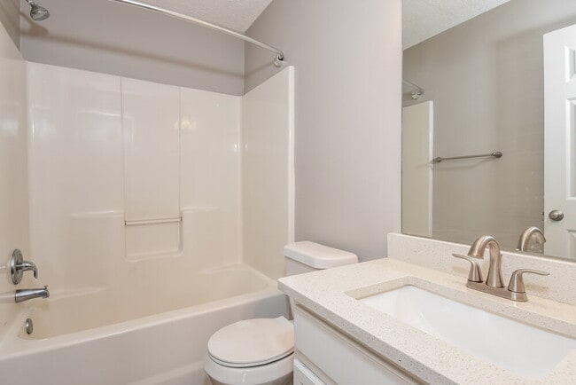 Building Photo - 3033 Sable Run Rd