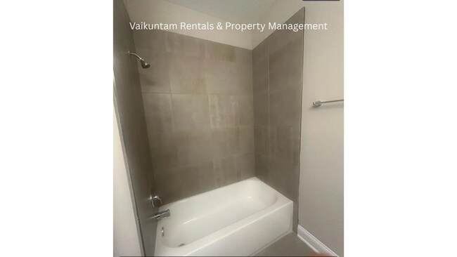 Building Photo - 761 Cherry Elm Dr