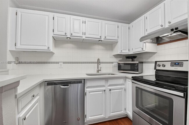 Building Photo - 1745 Palm Cove Blvd