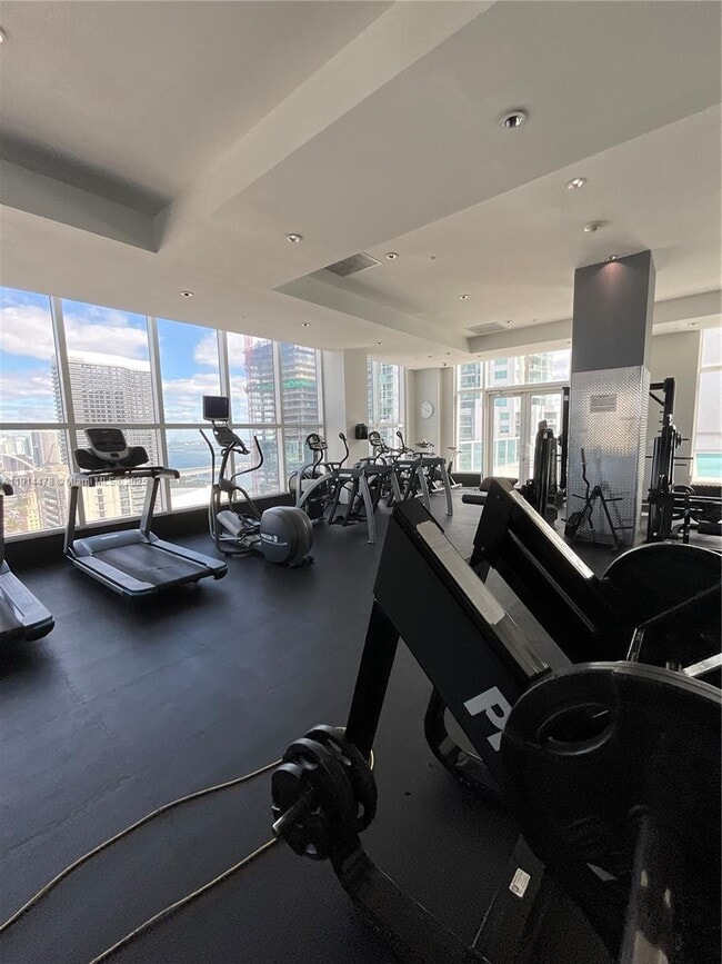 Building Photo - 133 NE 2nd Ave