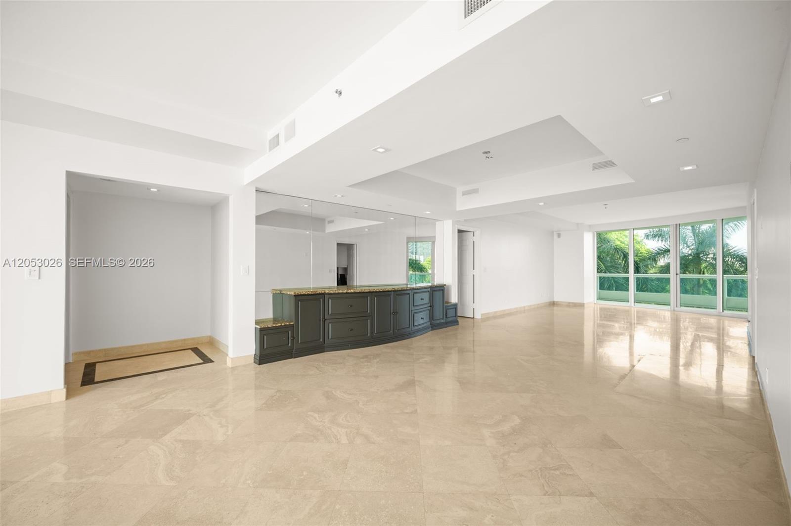Building Photo - 1643 Brickell Ave