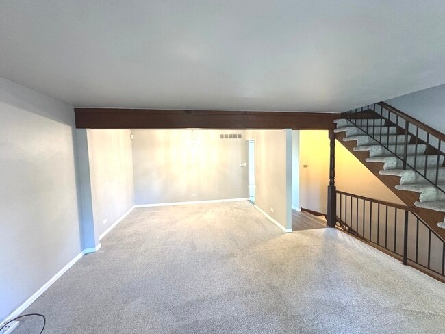 Building Photo - 1992 Holbrook Ln