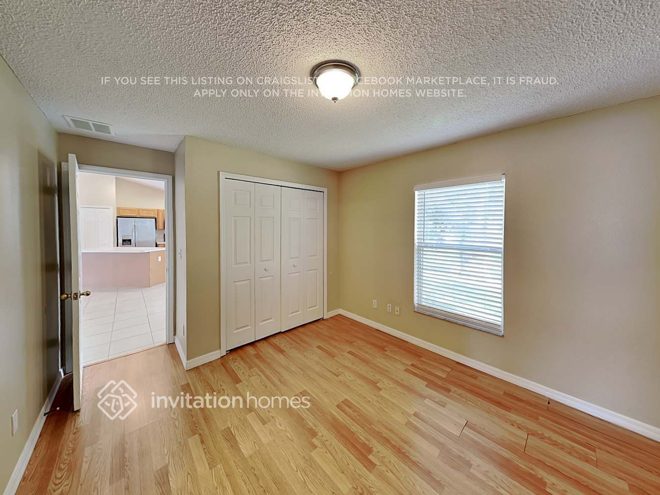 Building Photo - 1047 Lakeview Oaks Dr