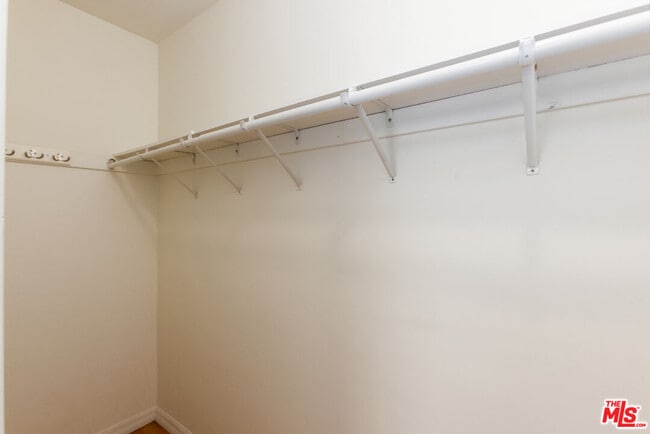 Building Photo - 1976 S Preuss Rd