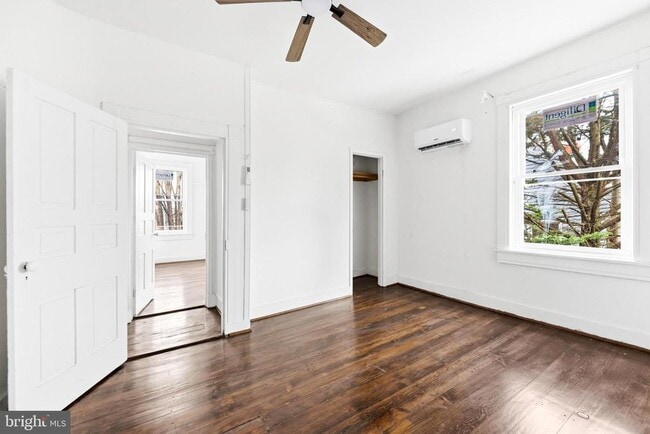 Building Photo - 3110 Main St