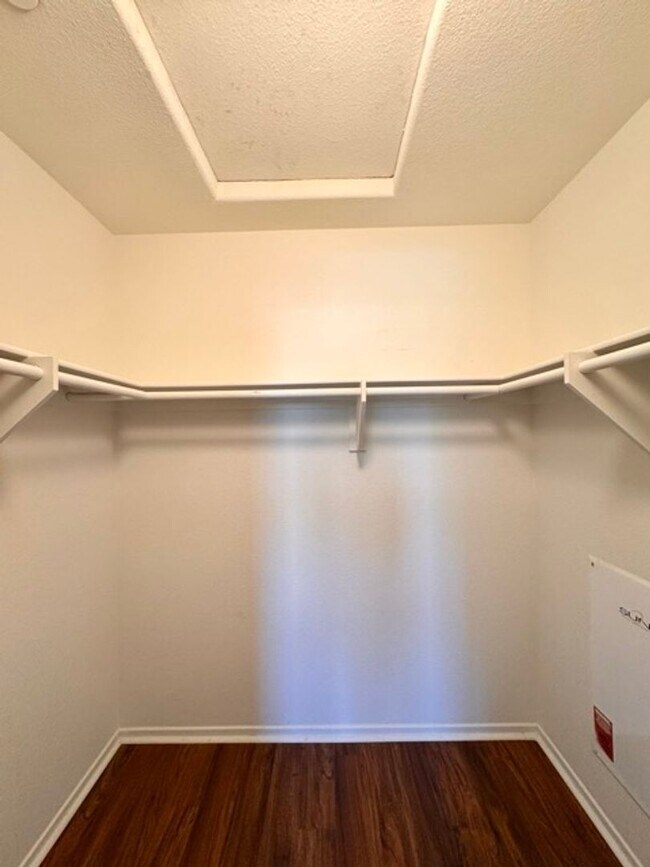 Building Photo - Beautiful Redhawk home located directly ac...