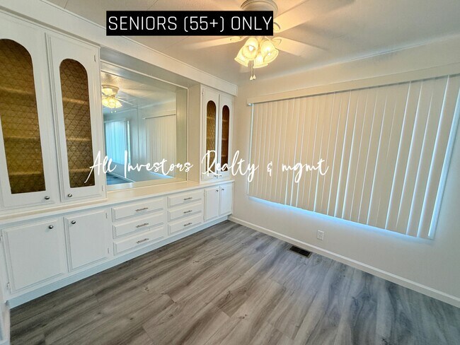 Building Photo - 200 N El Camino Real