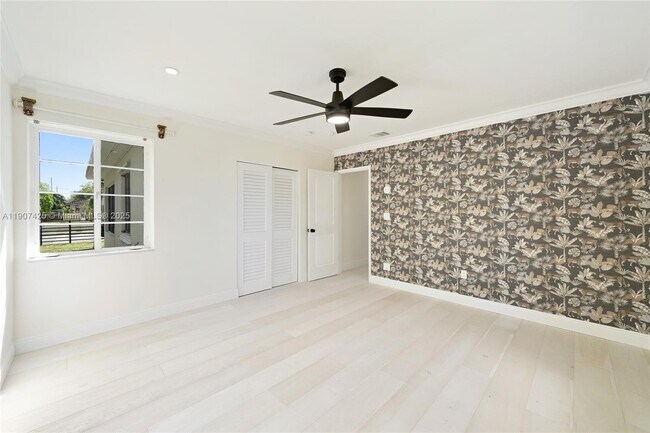 Building Photo - 501 NW 45th St