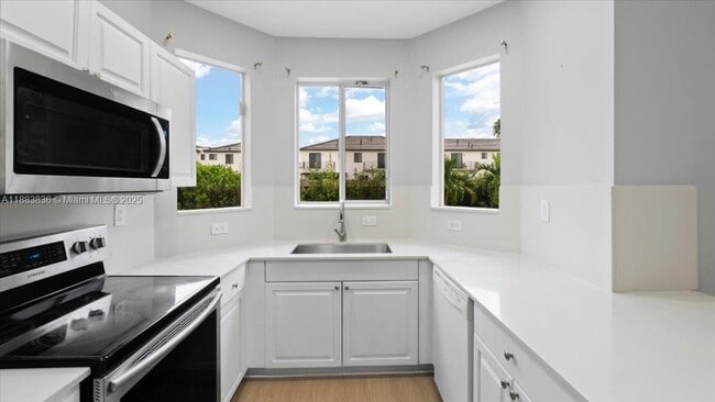 Building Photo - 15789 SW 138th Terrace