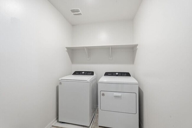 Building Photo - 13184 E Apex Mine Wy