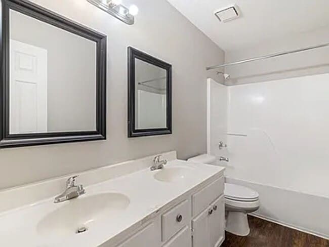 Building Photo - Freshly Updated 3-Bedroom Home – Pets Welcome!