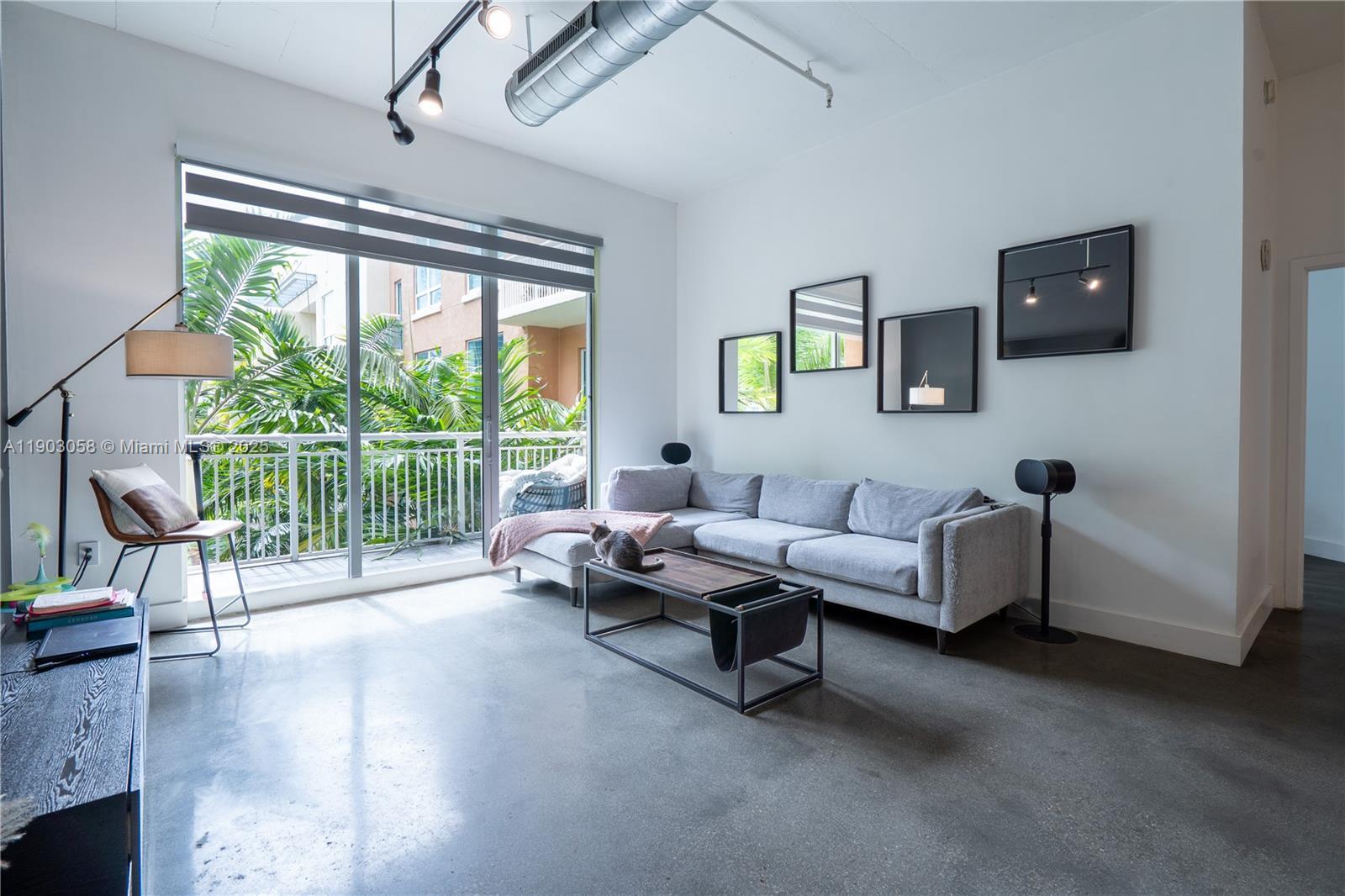 Building Photo - 2001 Biscayne Blvd