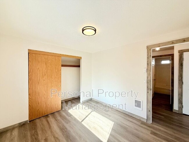 Building Photo - 3206 X St