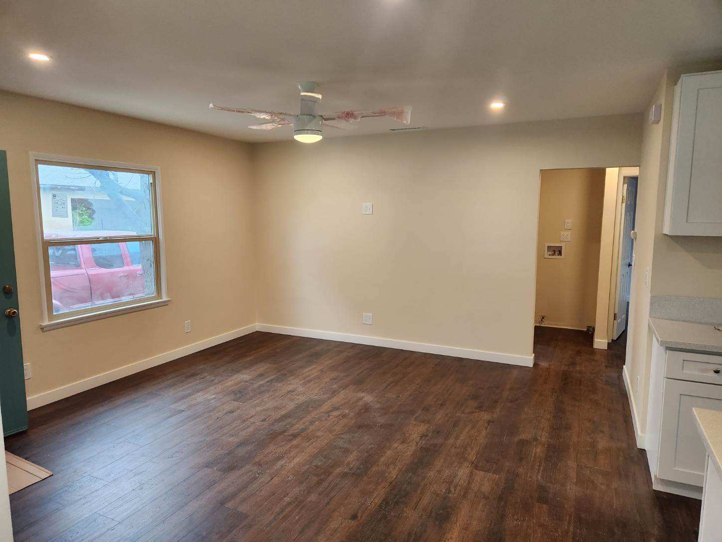 Building Photo - 914 N Olive St