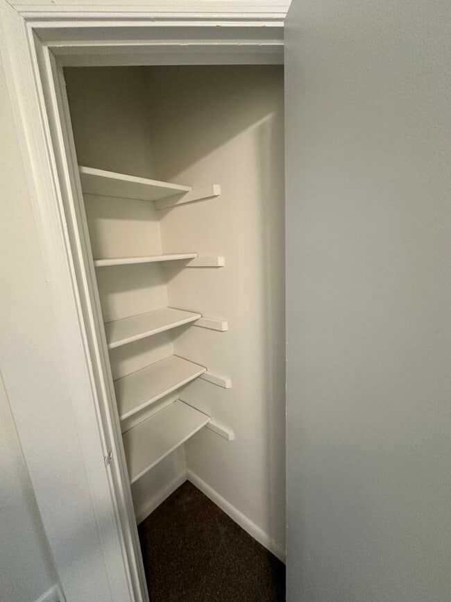 Building Photo - 3775 Chimney Creek Dr