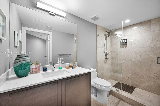 Building Photo - 250 Sunny Isles Blvd